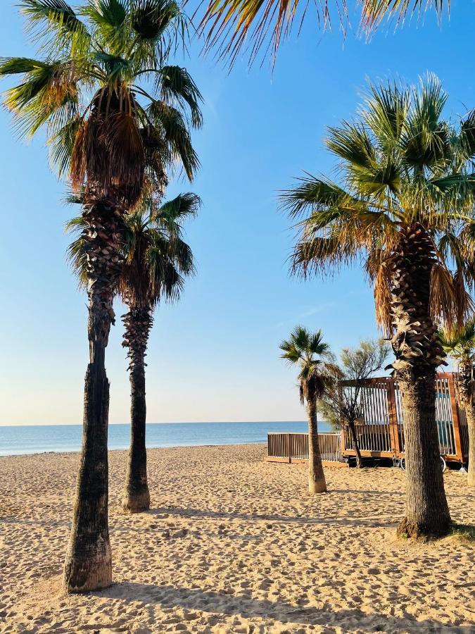 Studio de standing climatisé, avec piscine, proche de la mer Fréjus Exterior foto