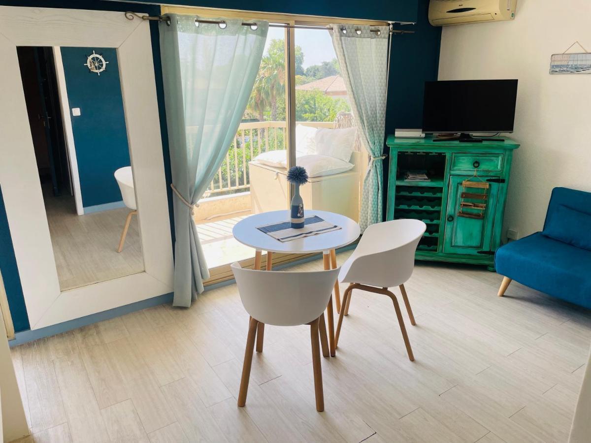 Studio de standing climatisé, avec piscine, proche de la mer Fréjus Exterior foto
